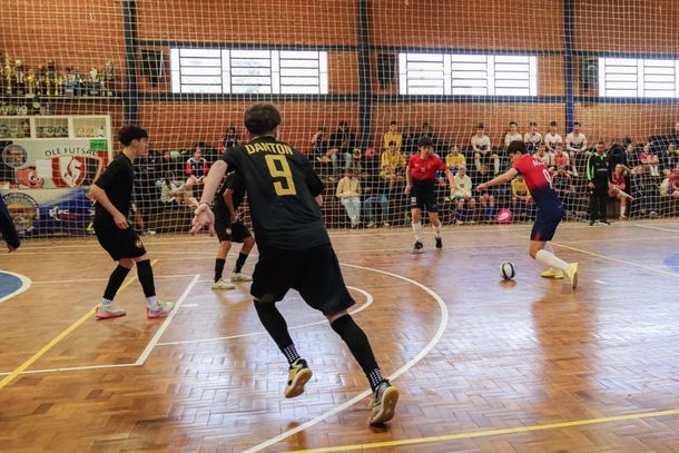Olimpec: Futsal &eacute; conclu&iacute;do e handebol ser&aacute; a pr&oacute;xima modalidade da competi&ccedil;&atilde;o, em Canela