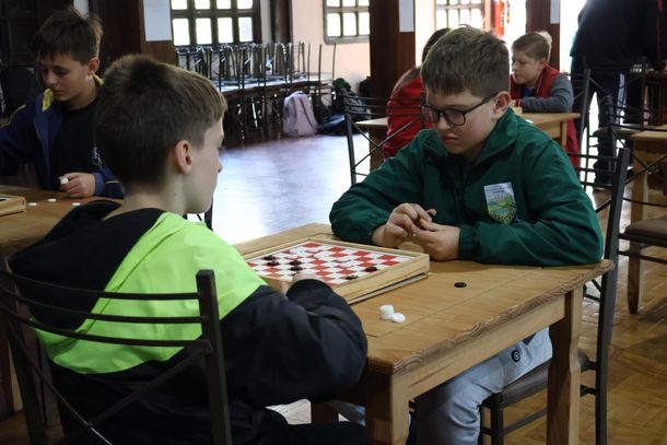 Olimp&iacute;ada Escolar de Nova Petr&oacute;polis re&uacute;ne alunos em jogos de racioc&iacute;nio