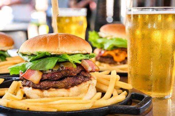 Picada Caf&eacute; promove 7&ordm; Encontro de Cervejeiros e o 2&ordm; Festival do Hamb&uacute;rguer em Novembro