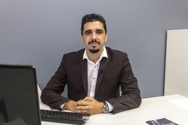 Rhenan Caldeira atende na Caldeira Advocacia e Consultoria