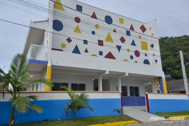 Escola Municipal M&aacute;ximo Jamur, no Caieiras.