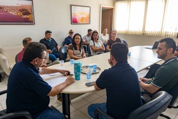 Guaratuba prepara proposta para reduzir jornada de auxiliares da educa&ccedil;&atilde;o infantil
