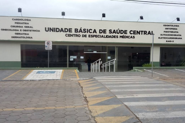Moradores que compareceram &agrave; UBS Central e n&atilde;o receberam a vacina relatam falta de informa&ccedil;&atilde;o e desorganiza&ccedil;&atilde;o no atendimento.