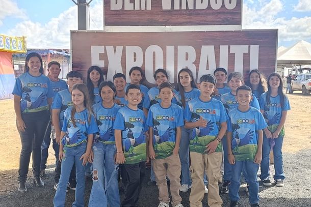 Alunos em visita a Expo Ibaiti 2025.