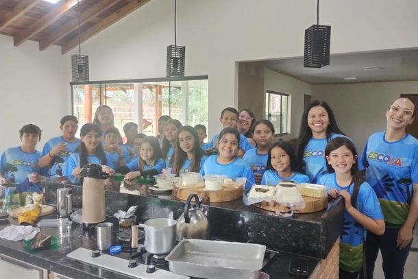 Alunos em visita a Colinas Queijaria