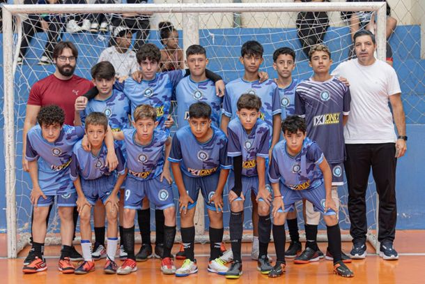 Col&eacute;gio Aldo Dalado masculino B