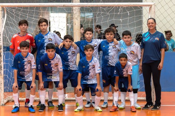 Col&eacute;gio Arco &Iacute;ris Maxxi masculino B