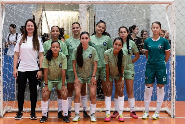 Col&eacute;gio Civico militar Julio Farah feminino A