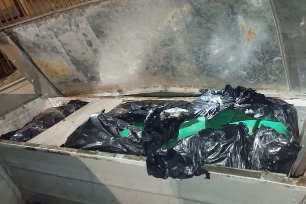 Drogas encontradas em fundo falso de carretinha.