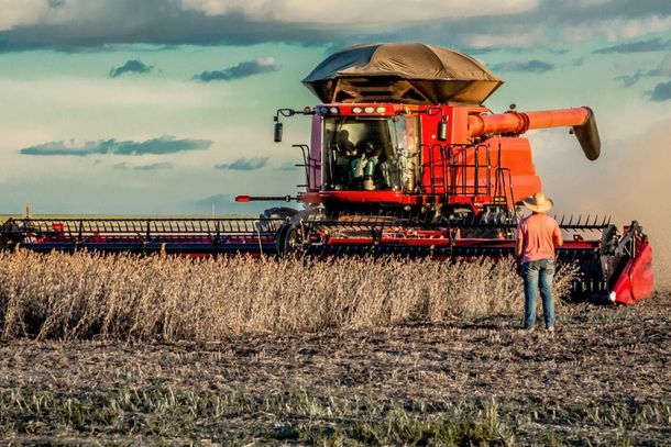 Produtores rurais do Norte Pioneiro enfrentam aumento do superendividamento e buscam alternativas legais para reorganizar d&iacute;vidas.