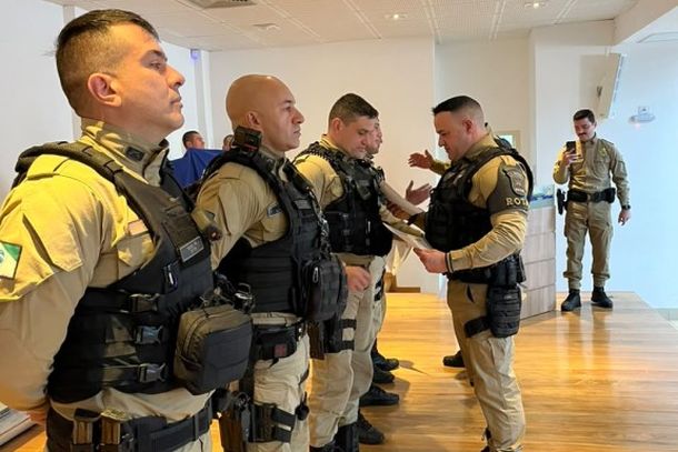 Solenidade do 2&ordm; BPM reconhece policiais do Norte Pioneiro por a&ccedil;&otilde;es de seguran&ccedil;a p&uacute;blica na regi&atilde;o.
