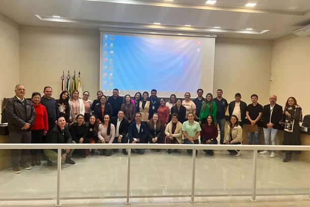 Reuni&atilde;o em Ibaiti reuniu gestores de sa&uacute;de dos 22 munic&iacute;pios da regi&atilde;o.