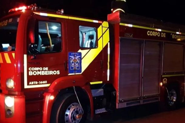 Bombeiros atuaram no combate a inc&ecirc;ndios em &aacute;reas de vegeta&ccedil;&atilde;o em Ibaiti.
