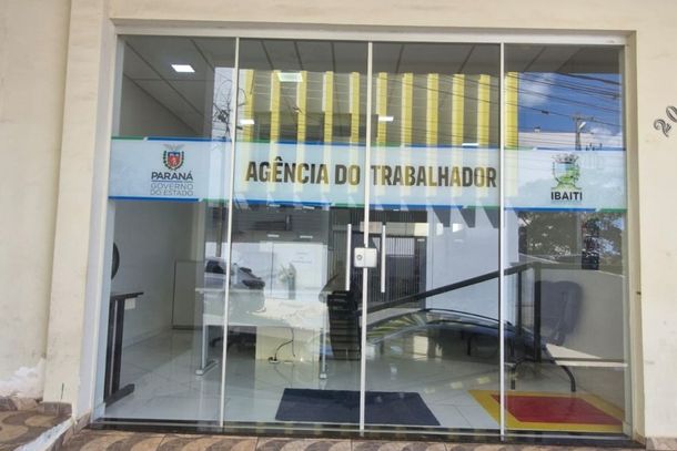 Empresas de Ibaiti divulgam novas oportunidades de trabalho em diferentes &aacute;reas.