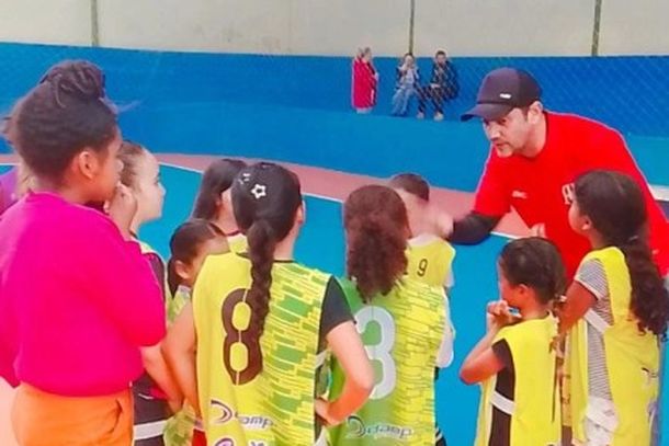 Atletas da ONG Ibaiti Esportes participar&atilde;o de torneio de base em Sapopema neste domingo.