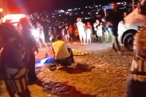 Moradores do bairro Sub-50, em Ibaiti, pedem medidas de seguran&ccedil;a vi&aacute;ria ap&oacute;s colis&atilde;o frontal entre duas motos.