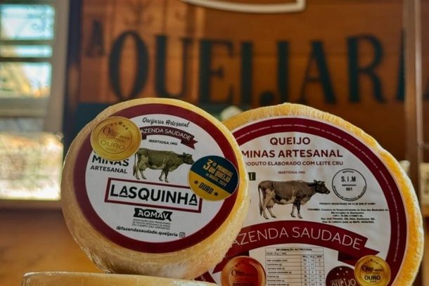 Lasquinha, premiado queijo produzido na Fazenda Saudade, em Ibertioga