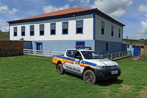 Patrulha rural da Pol&iacute;cai Militar