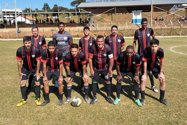 Arsenal surpreende ao vencer o l&iacute;der Juventude