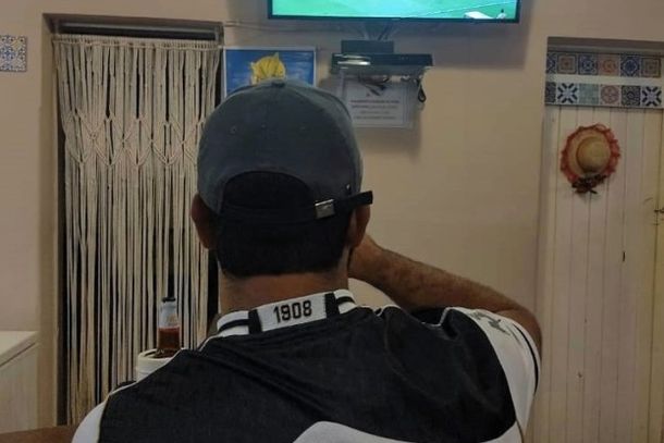Quem gosta de futebol, vem pro Doralice curtir os jogos aqui
