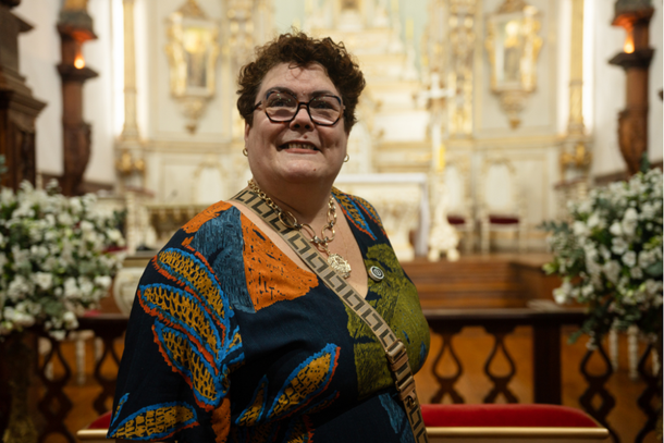 Turism&oacute;loga Fl&aacute;via Lara