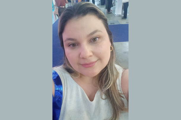 Dra. Tain&aacute; Rodrigues