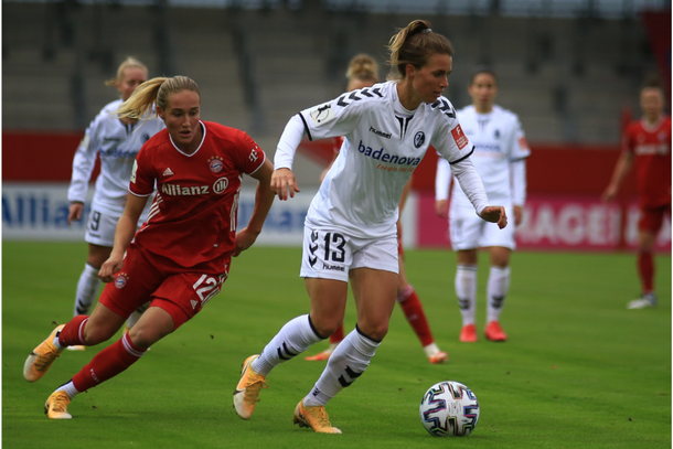 Jogadoras em campo