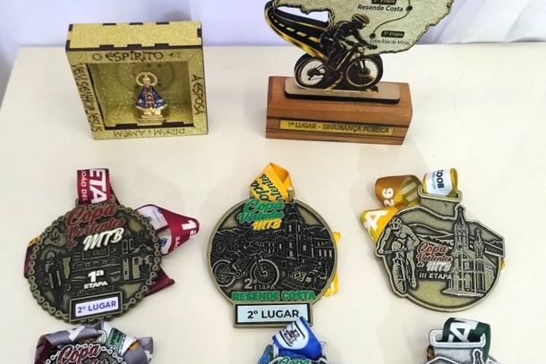 Trof&eacute;us e medalhas de Thiago Sampaio