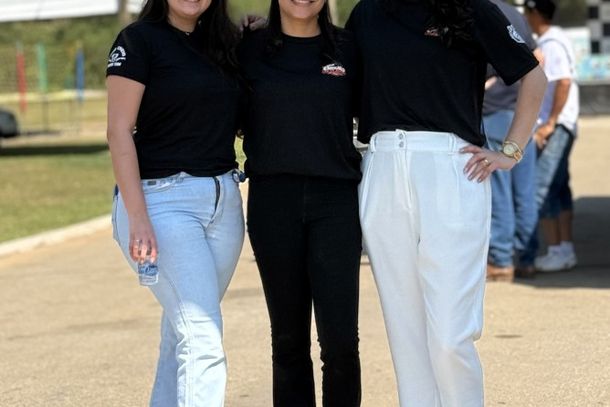 Equipe feminina da organiza&ccedil;&atilde;o