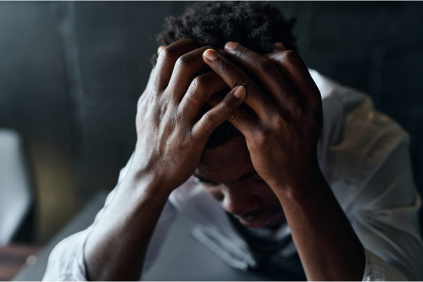 Homem com depress&atilde;o