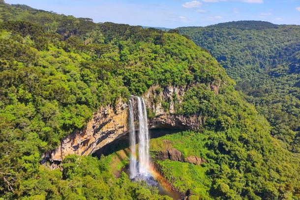 A Cascata do Caracol &eacute; o segundo ponto tur&iacute;stico mais visitado do Sul do Brasil. Ag&ecirc;ncia Penso