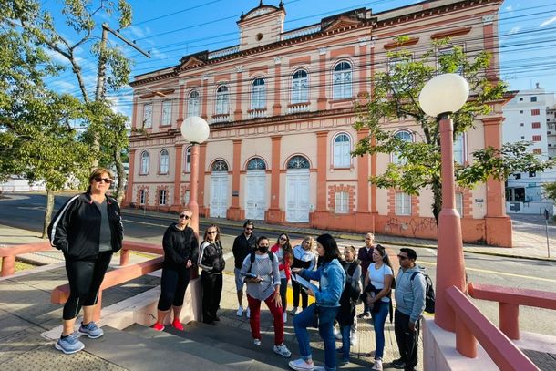 Participantes conhecer&atilde;o alguns pr&eacute;dios hist&oacute;ricos de Taquara.