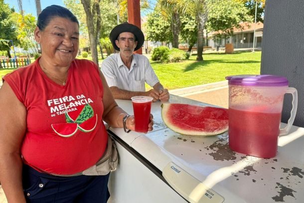 Suco de melancia &eacute; um dos produtos mais procurados pela comunidade.