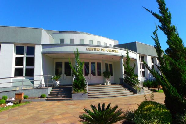 Centro de Cultura de Tr&ecirc;s Coroas.