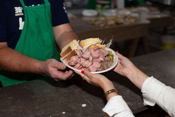 Oktoberfest de Igrejinha re&uacute;ne gastronomia t&iacute;pica alem&atilde;.