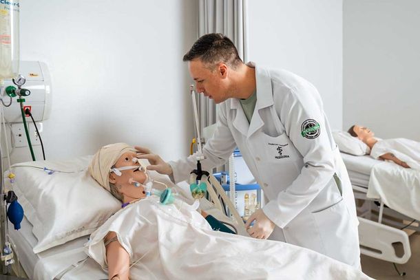Laborat&oacute;rio de Simula&ccedil;&atilde;o e Habilidades, no C&acirc;mpus II.