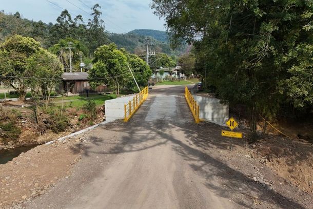 Ponte de Padilha Velha.