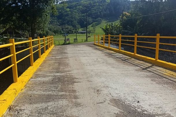 Ponte de Padilha Velha.