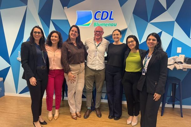 CDL Igrejinha e Tr&ecirc;s Coroas realiza visita t&eacute;cnica a entidades associativistas em SC