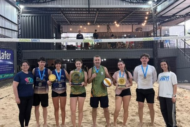 Segunda etapa do Campeonato Municipal de V&ocirc;lei de Praia re&uacute;ne 22 duplas mistas em Parob&eacute;