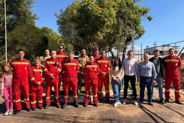 Assinado termo de in&iacute;cio da constru&ccedil;&atilde;o da nova sede dos Bombeiros Volunt&aacute;rios de Igrejinha