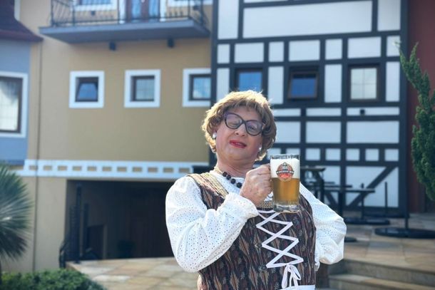 Presen&ccedil;a de Herta muito humor e alegria no Interc&acirc;mbio Cultural Brasil e Alemanha em Blumendorf.