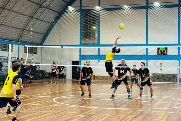Jogos ocorrem &agrave;s ter&ccedil;as, quartas e quintas-feiras.