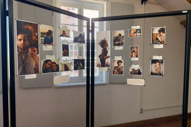 Casa Vidal recebe exposi&ccedil;&atilde;o fotogr&aacute;fica sobre neurodiversidade e inclus&atilde;o em Taquara