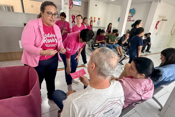 Complexo Municipal de Sa&uacute;de promove programa&ccedil;&atilde;o especial do Outubro Rosa em Taquara