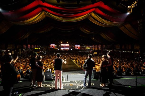 Guilherme & Benuto abrem o &uacute;ltimo final de semana da 37&ordf; Oktoberfest de Igrejinha