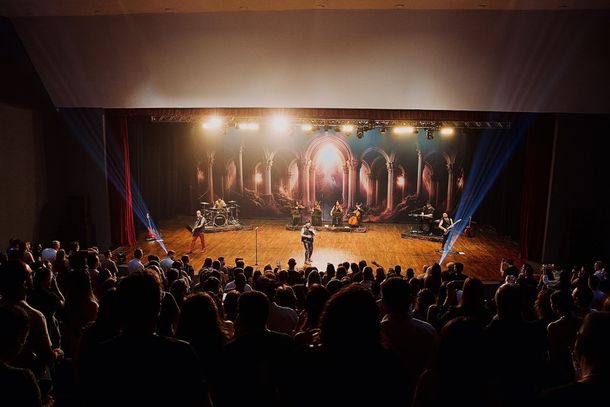 Luciano Reis apresenta Rock Concert na FACCAT, em Taquara, no dia 21 de novembro