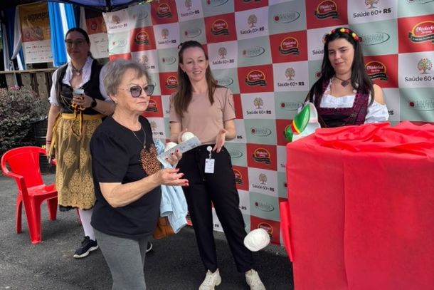 Programa Sa&uacute;de 60+ do HBP recebe mais de 600 visitantes na 37&ordf; Oktoberfest de Igrejinha