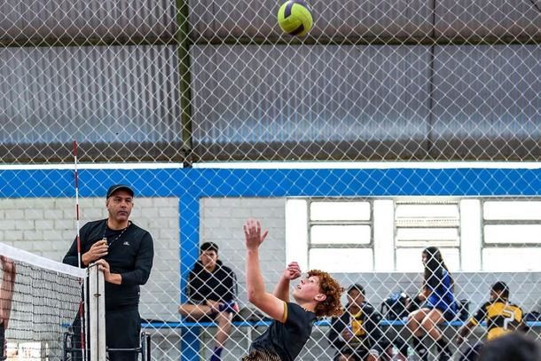 Projeto Saque Certo re&uacute;ne mais de 120 atletas em torneio de v&ocirc;lei em Taquara