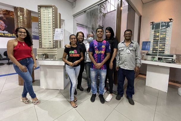Alunos do curso de Engenharia do Pit&aacute;goras